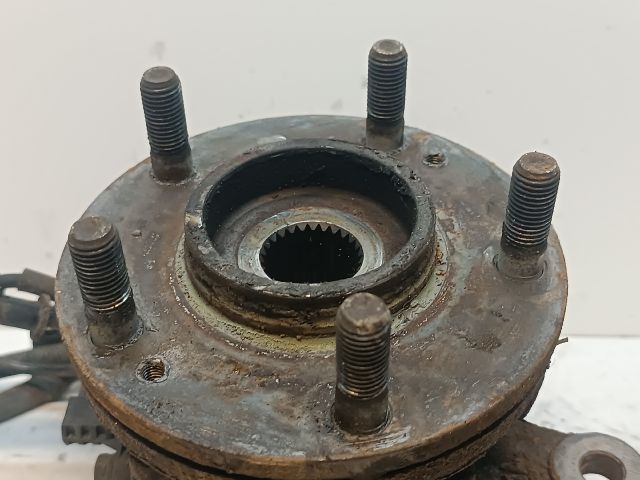 bontott KIA CEED Bal első Csonkállvány Kerékaggyal