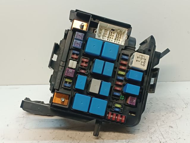 bontott KIA CEED Biztosítéktábla Motortér