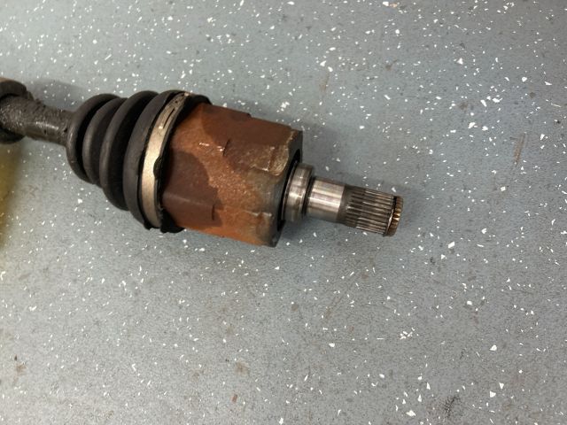 bontott KIA CEED Bal Féltengely