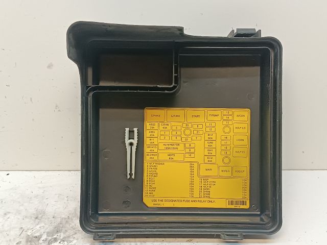 bontott KIA CEED Biztosítéktábla Motortér