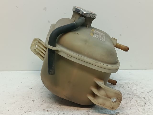 bontott KIA CEED Kiegyenlítő Tartály