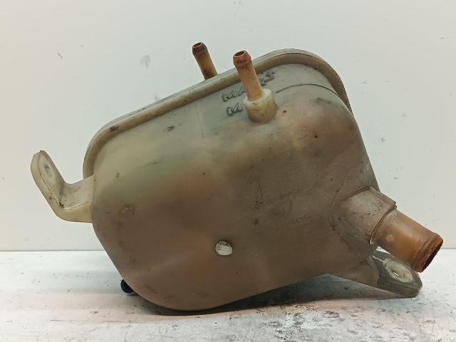 bontott KIA CEED Kiegyenlítő Tartály