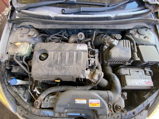 bontott KIA CEED Komplett Motor (Segédberendezésekkel)