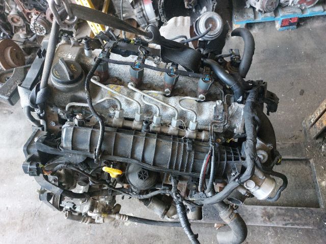 bontott KIA CEED Komplett Motor (Segédberendezésekkel)