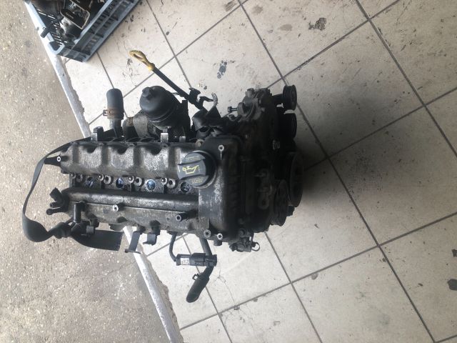 bontott KIA CEED Motor (Fűzött blokk hengerfejjel)