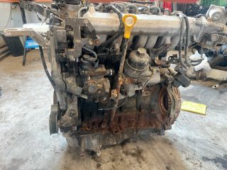 bontott KIA CEED Motor (Fűzött blokk hengerfejjel)