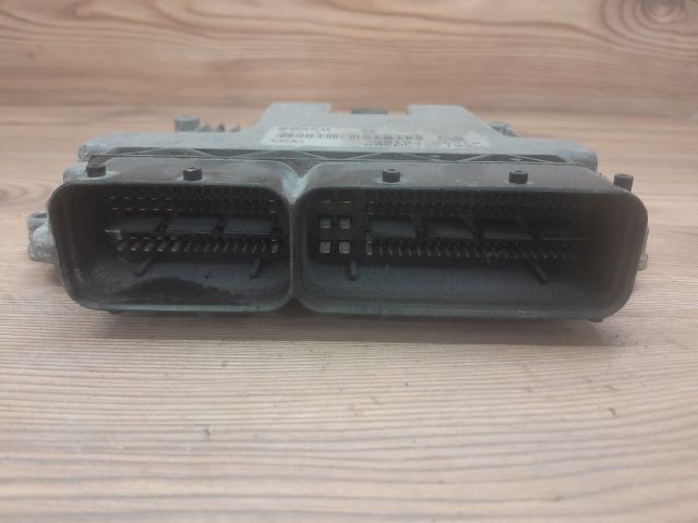 bontott KIA CEED Motorvezérlő