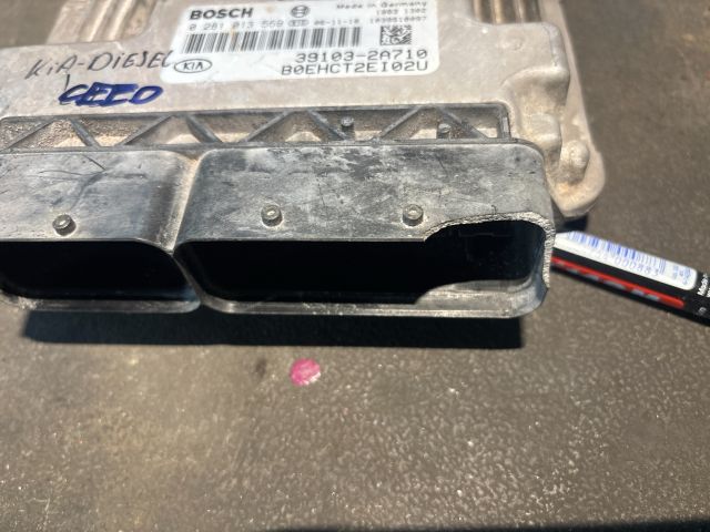 bontott KIA CEED Motorvezérlő