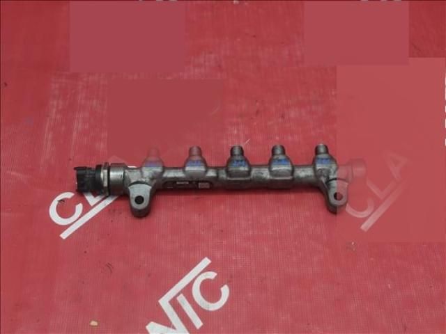 bontott KIA CEED Porlasztó Sor / Híd