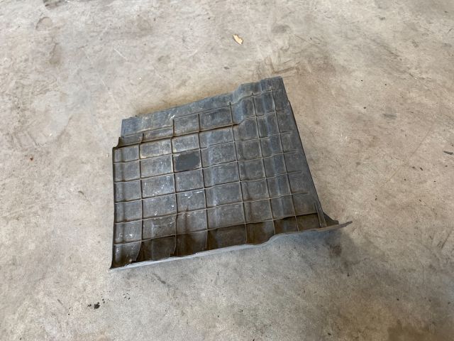 bontott KIA CEED Bal Motorburkolat