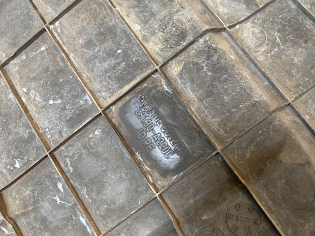 bontott KIA CEED Bal Motorburkolat