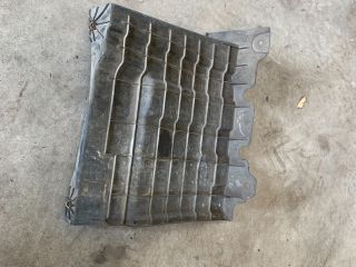 bontott KIA CEED Bal Motorburkolat