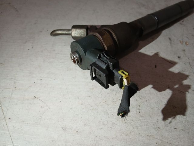 bontott KIA CEED Porlasztó Sor / Híd