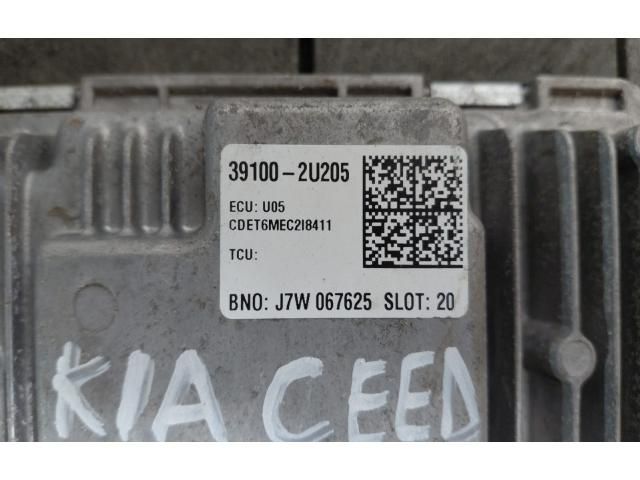 bontott KIA CEED Motorvezérlő