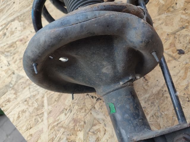 bontott KIA CEED Bal első Gólyaláb (Lengécsillapító, Rugó)