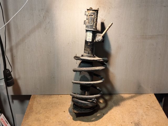 bontott KIA CEED Bal első Gólyaláb (Lengécsillapító, Rugó)