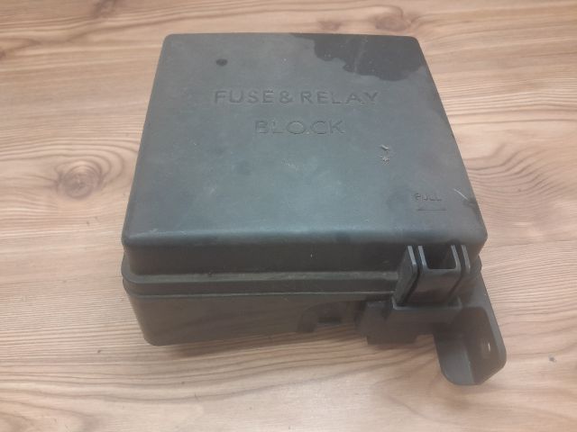 bontott KIA CEED Biztosítéktábla Motortér