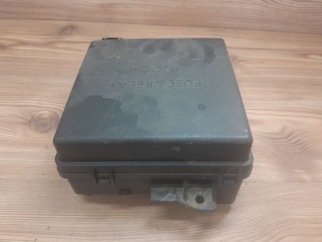 bontott KIA CEED Biztosítéktábla Motortér