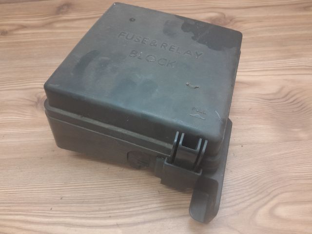 bontott KIA CEED Biztosítéktábla Motortér