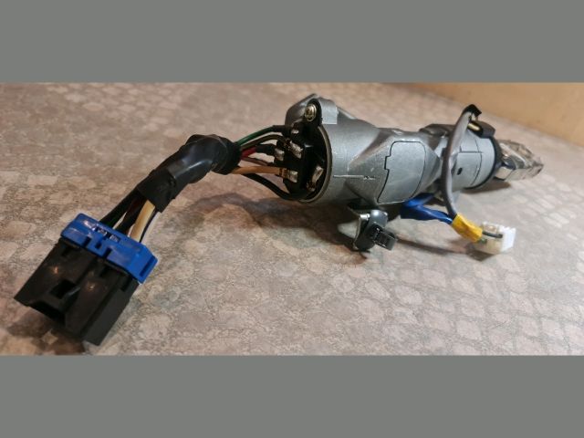 bontott KIA CEED Gyújtáskapcsoló Házzal