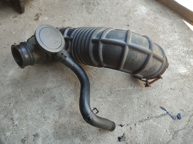 bontott KIA CEED Légbeömlő Cső