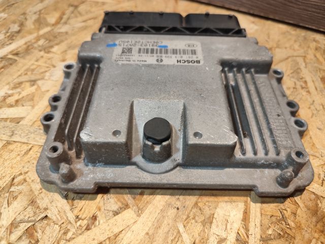 bontott KIA CEED Motorvezérlő