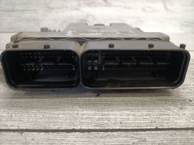 bontott KIA CEED Motorvezérlő