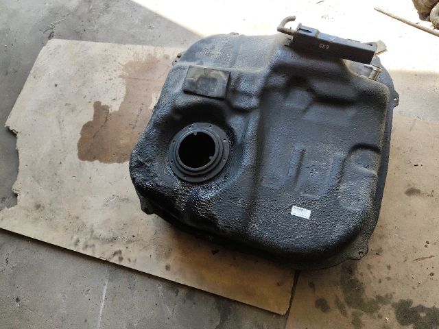 bontott KIA CEED Tank