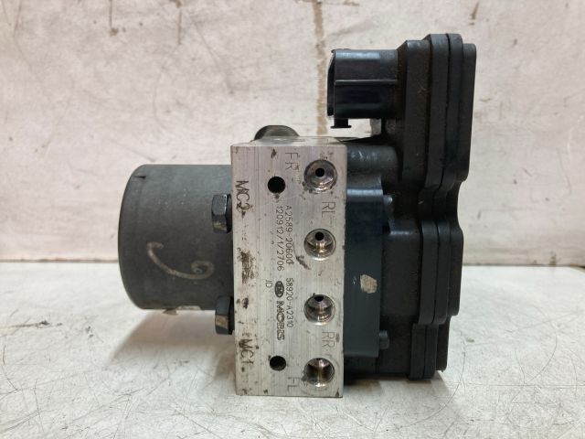 bontott KIA CEED ABS Kocka