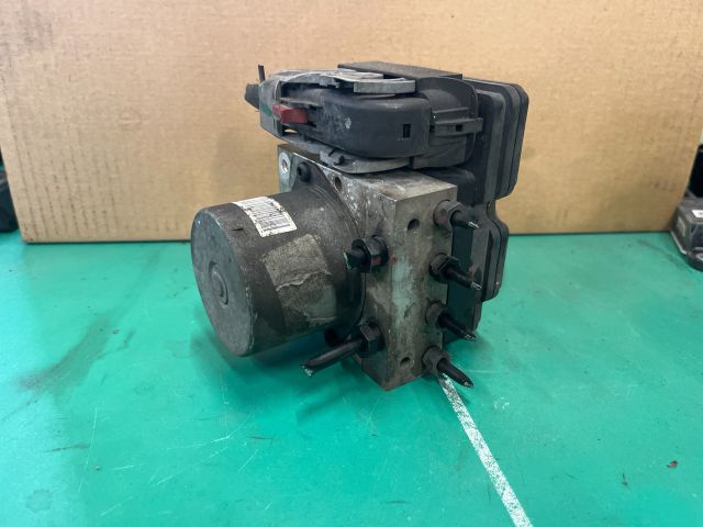 bontott KIA CEED ABS Kocka