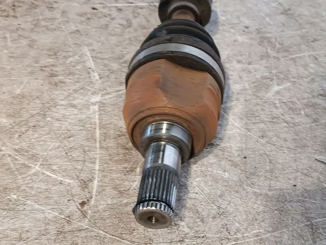 bontott KIA CEED Bal Féltengely