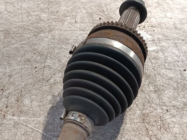 bontott KIA CEED Bal Féltengely