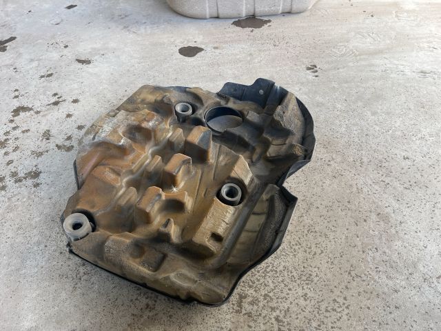 bontott KIA CEED Felső Motorburkolat