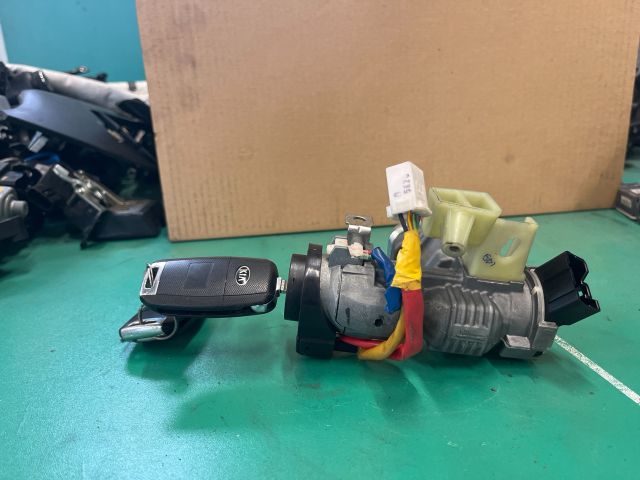 bontott KIA CEED Gyújtáskapcsoló