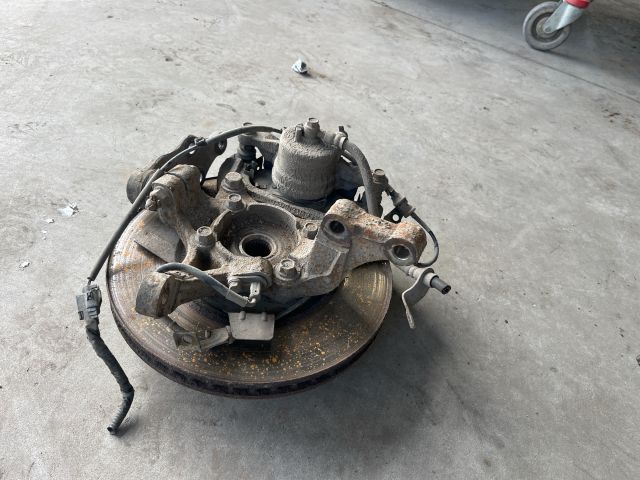 bontott KIA CEED Jobb első Csonkállvány Kerékaggyal