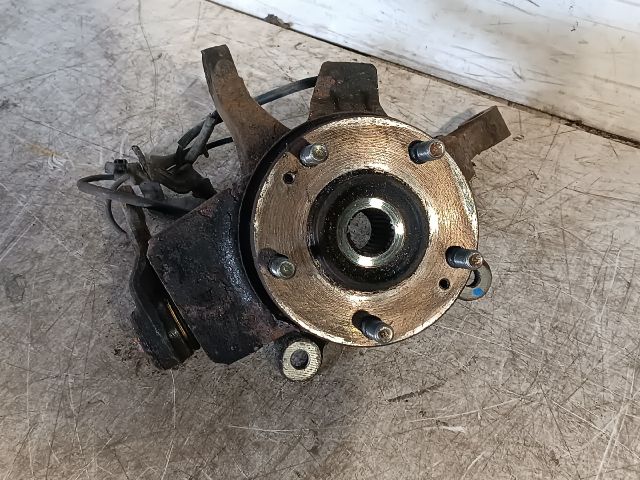 bontott KIA CEED Jobb első Csonkállvány Kerékaggyal