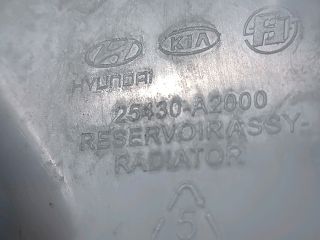 bontott KIA CEED Kiegyenlítő Tartály