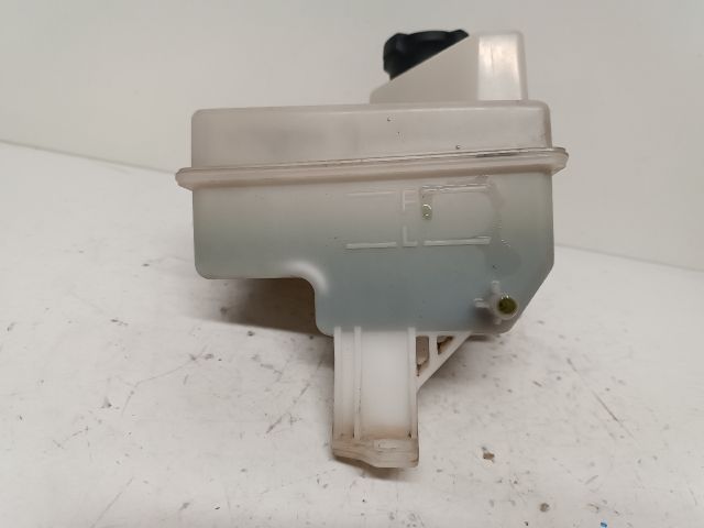 bontott KIA CEED Kiegyenlítő Tartály