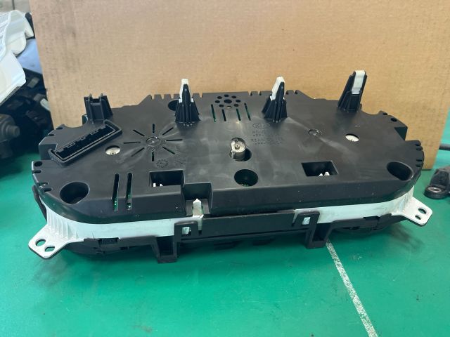 bontott KIA CEED Kilométeróra