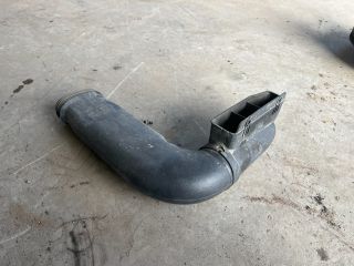 bontott KIA CEED Légbeömlő Cső