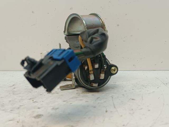 bontott KIA CEED Gyújtáskapcsoló Házzal