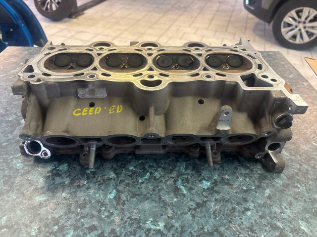 bontott KIA CEED Hengerfej