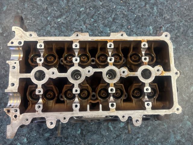 bontott KIA CEED Hengerfej