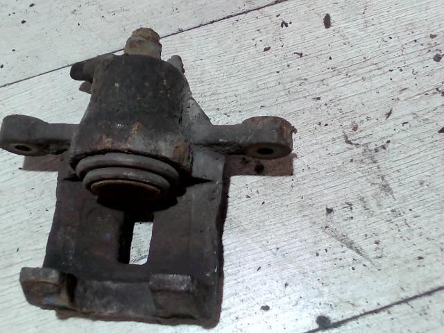 bontott KIA CEED Jobb hátsó Féknyereg Munkahengerrel