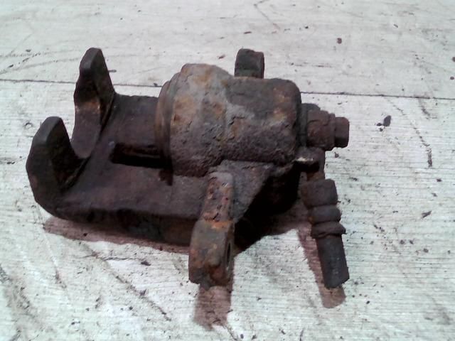 bontott KIA CEED Jobb hátsó Féknyereg Munkahengerrel