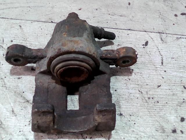 bontott KIA CEED Jobb hátsó Féknyereg Munkahengerrel