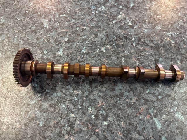 bontott KIA CEED Kipufogó Vezérműtengely