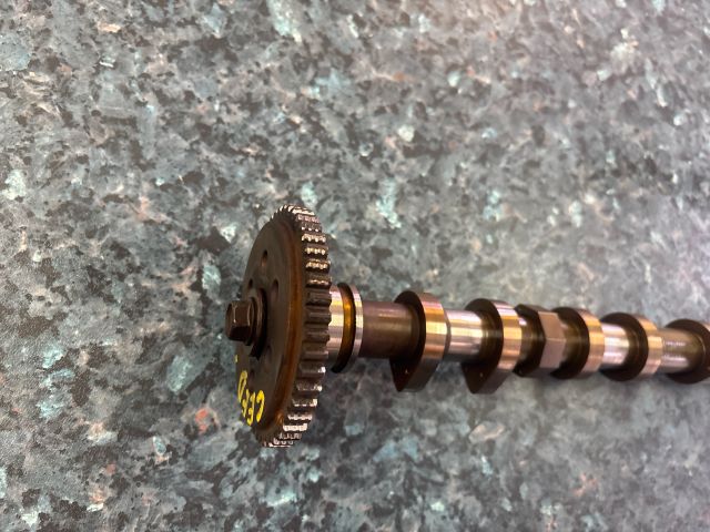 bontott KIA CEED Kipufogó Vezérműtengely