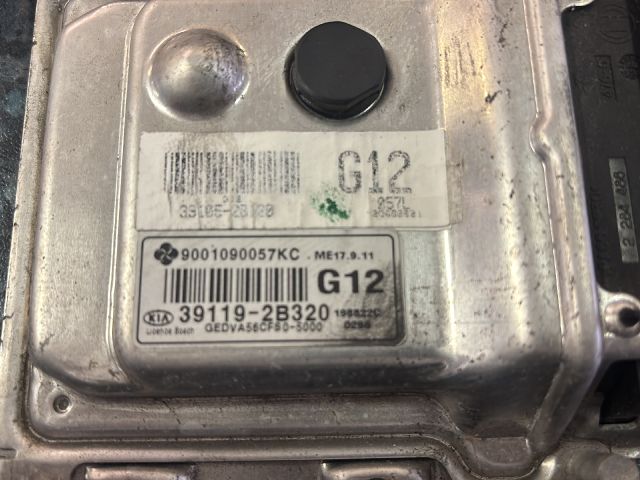 bontott KIA CEED Motorvezérlő