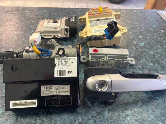 bontott KIA CEED Motorvezérlő